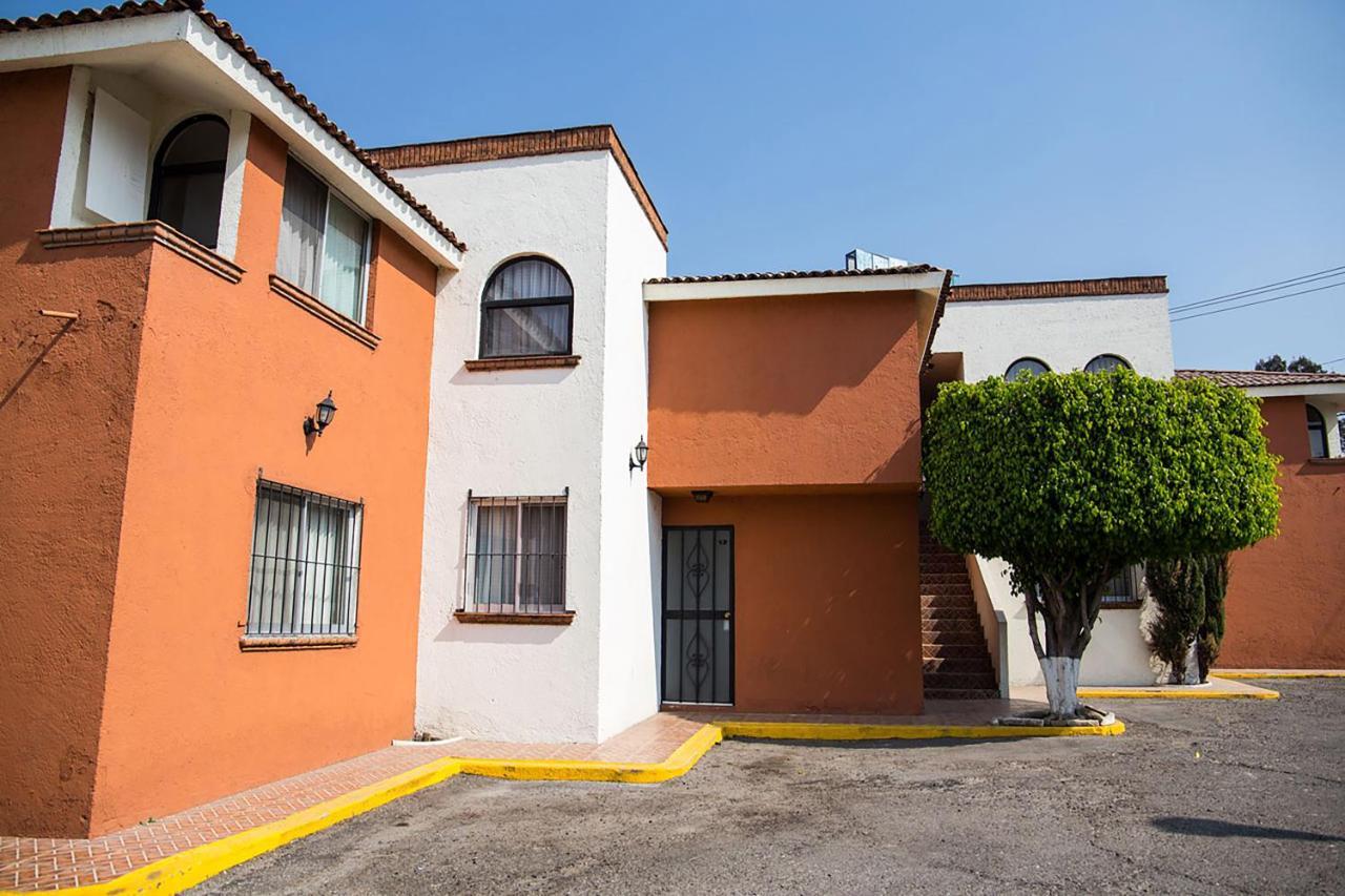 Hotel & Suites Villa Del Sol Morelia Dış mekan fotoğraf