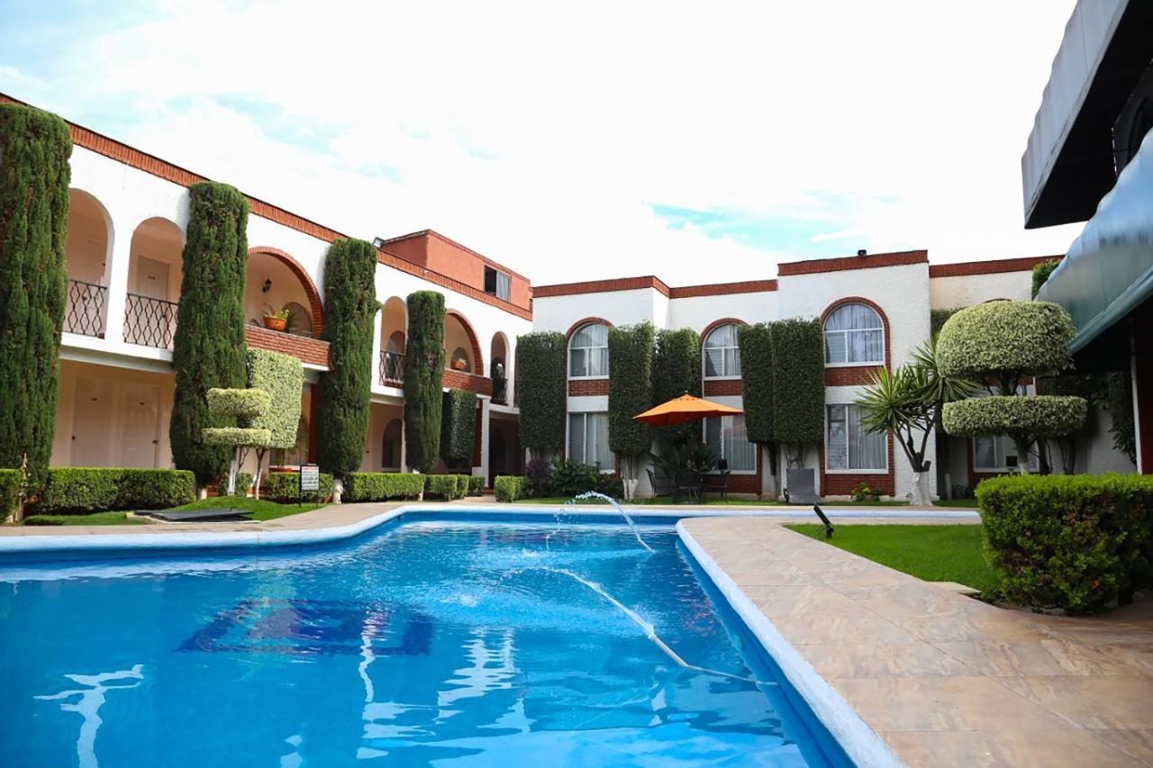 Hotel & Suites Villa Del Sol Morelia Dış mekan fotoğraf