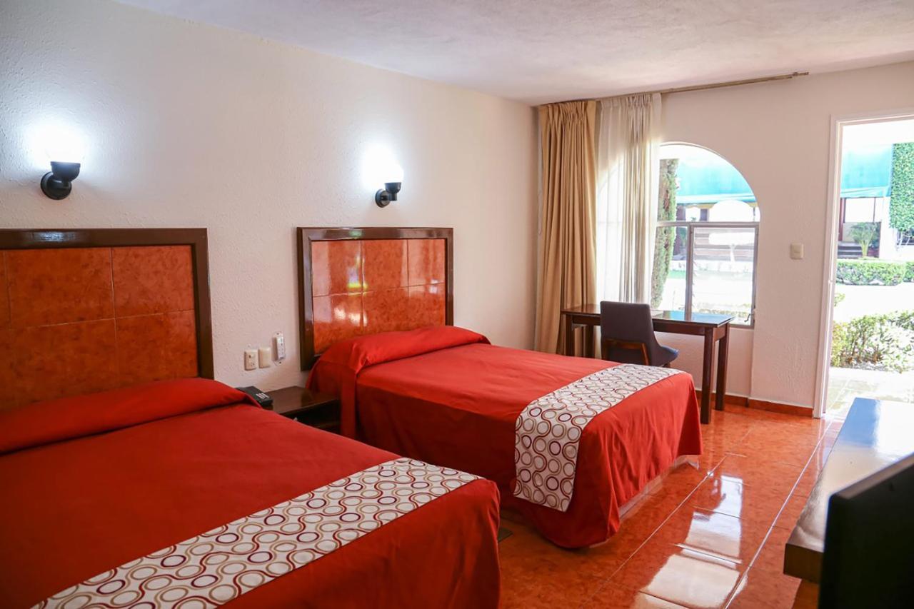 Hotel & Suites Villa Del Sol Morelia Dış mekan fotoğraf