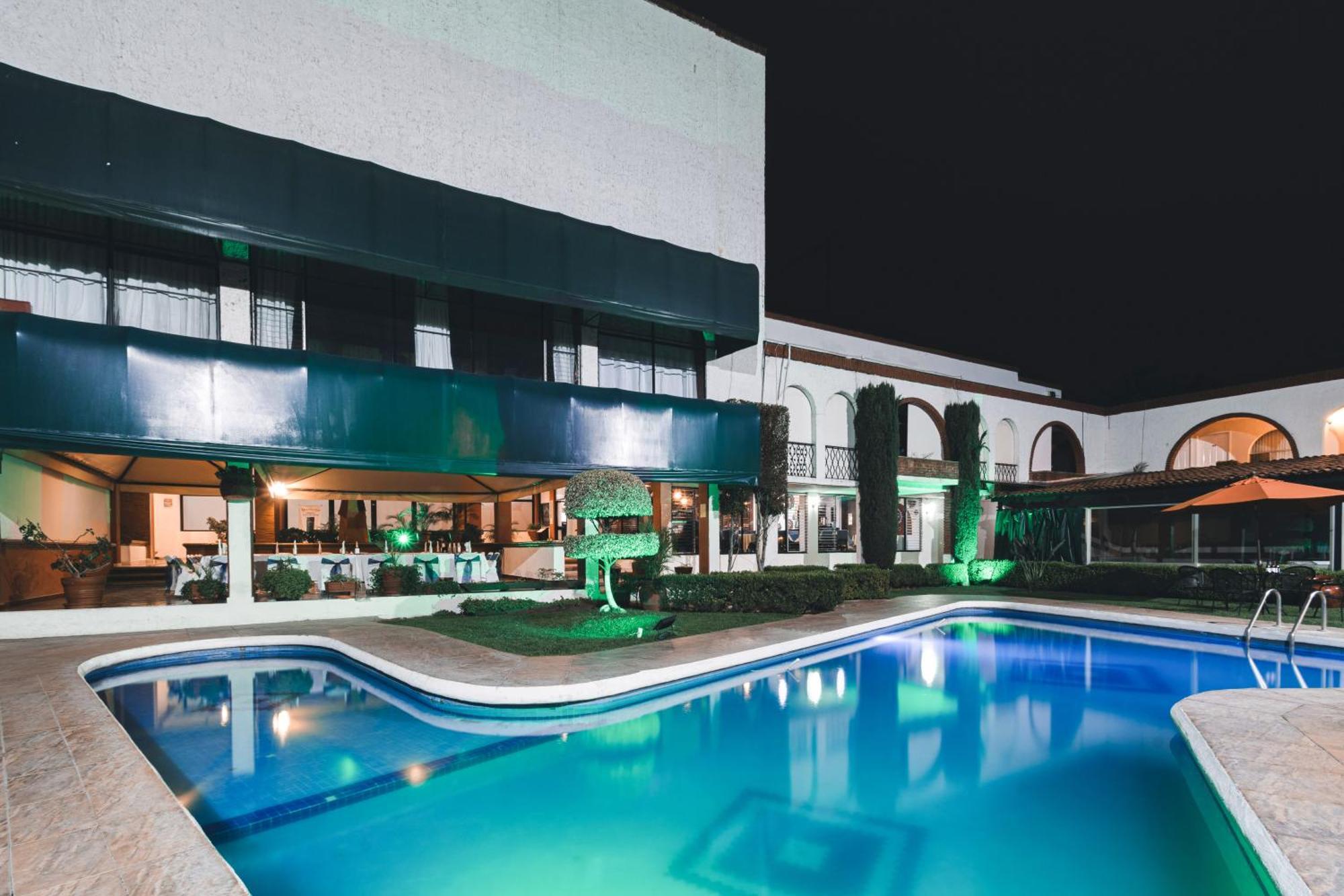 Hotel & Suites Villa Del Sol Morelia Dış mekan fotoğraf
